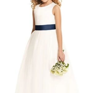 Flower girl dress from Dessy Collection, Ivory, Size 6 but runs small - 4